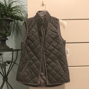 NWT Old Navy XS Grey Quilted Puffer Vest